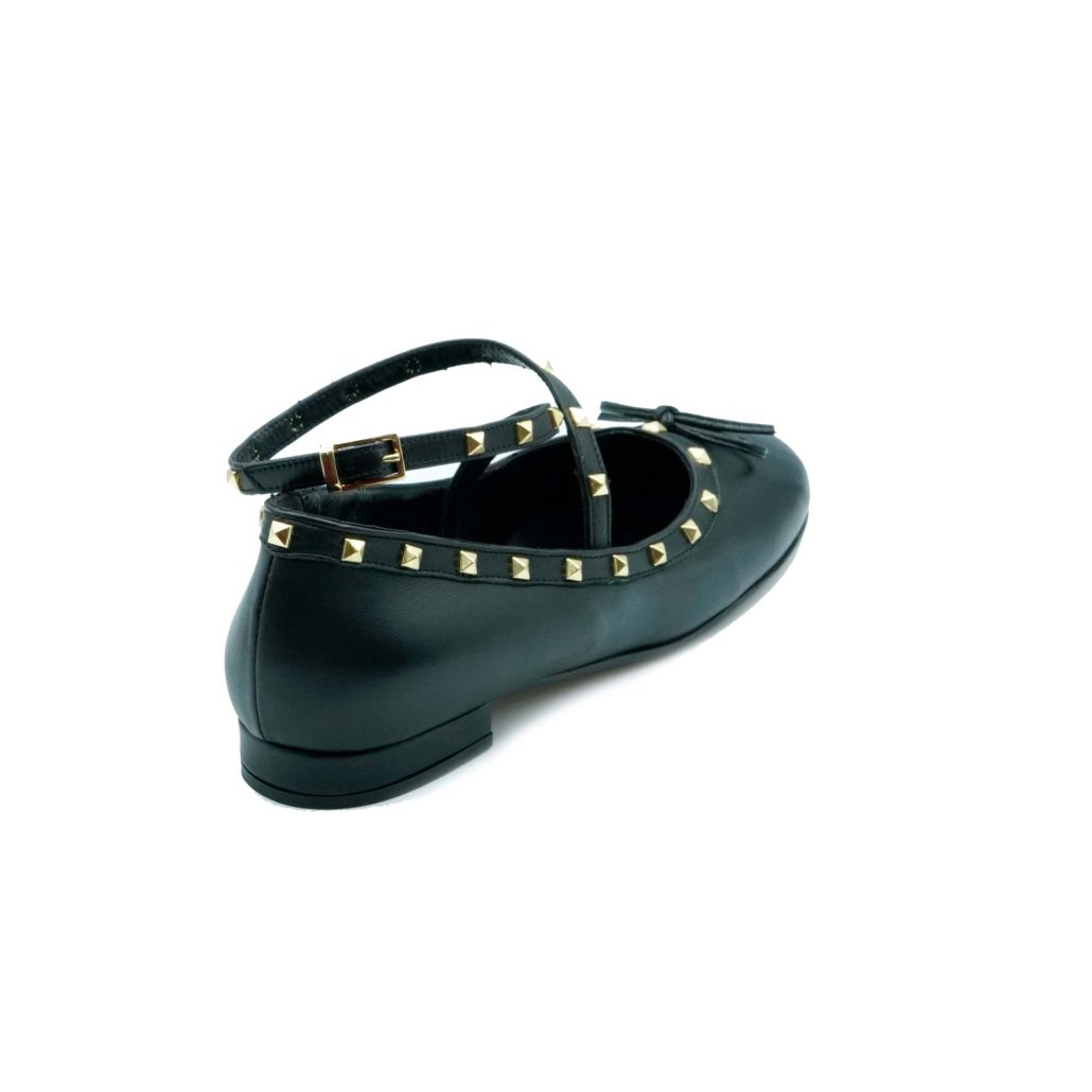 Lea Gu ballerina in nappa, allacciatura frontale alla caviglia con borchie, tacco 10 mm Negozi Online