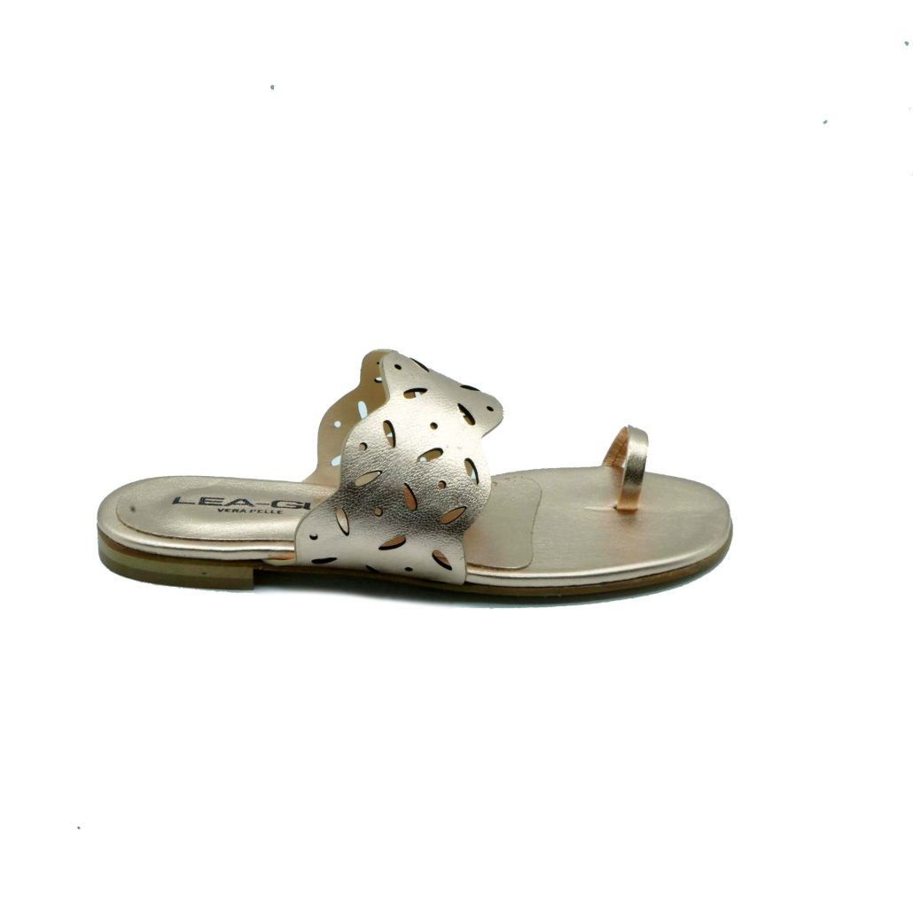 Lea Gu ciabattina infradito in nappa laminata, fascia frontale, tacco 10mm Spedizione Gratuita