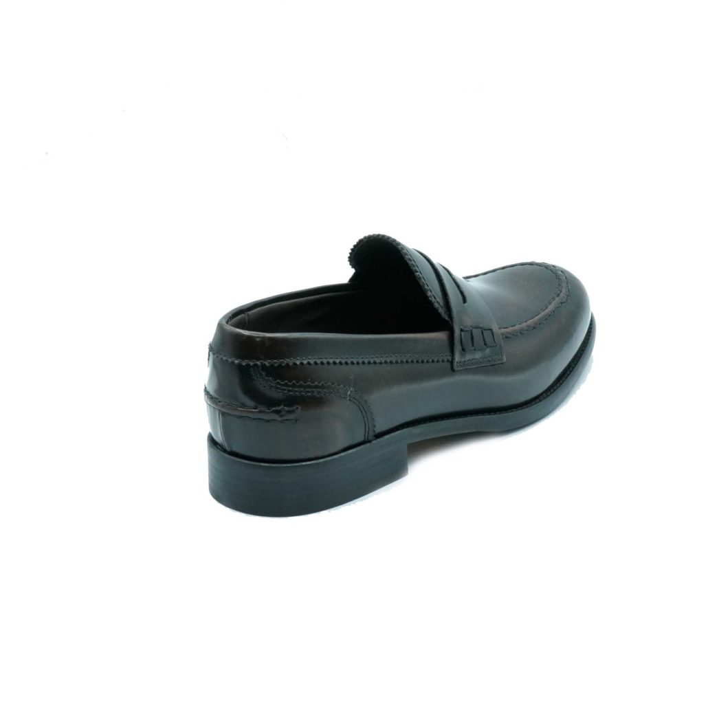 Lea Gu mocassino in vitello abrasivato, bocca di leone frontale, tacco 25mm Fino Al -60%
