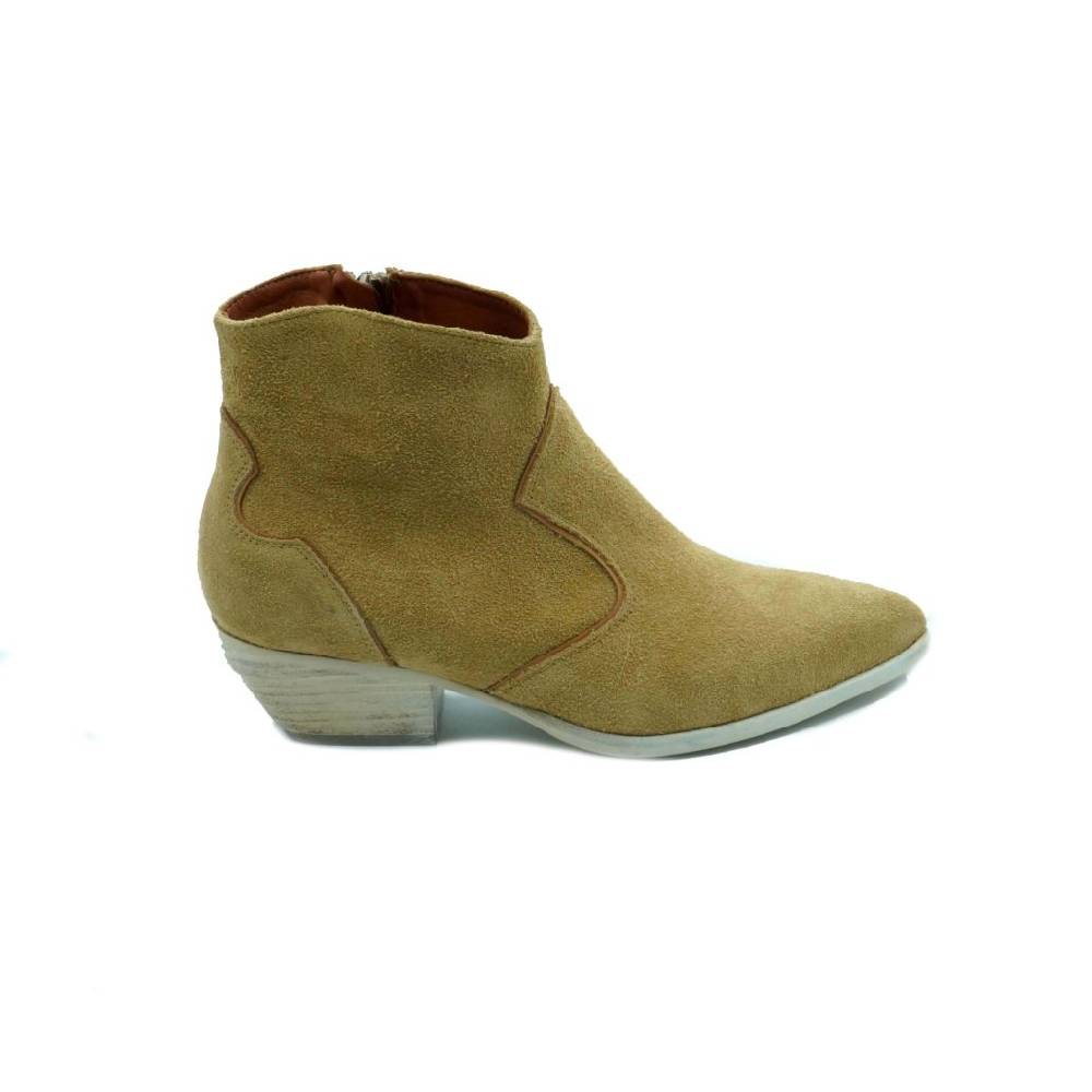 Lea Gu texano in camoscio con inserti in nappa, zip interna, tacco 40 mm Moda