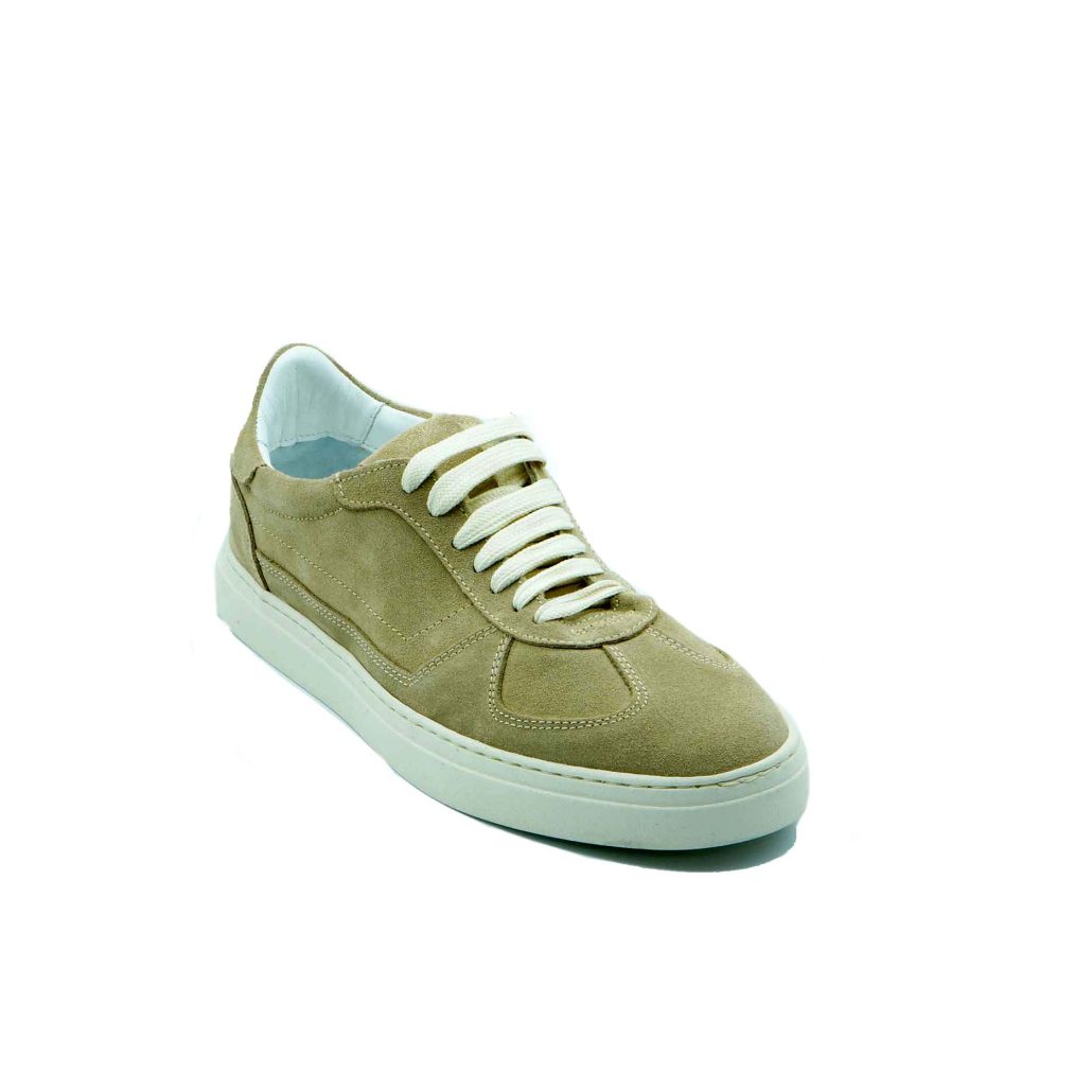 Lea Gu sneakers in camoscio, allacciatura frontale, fondo 30mm Saldi