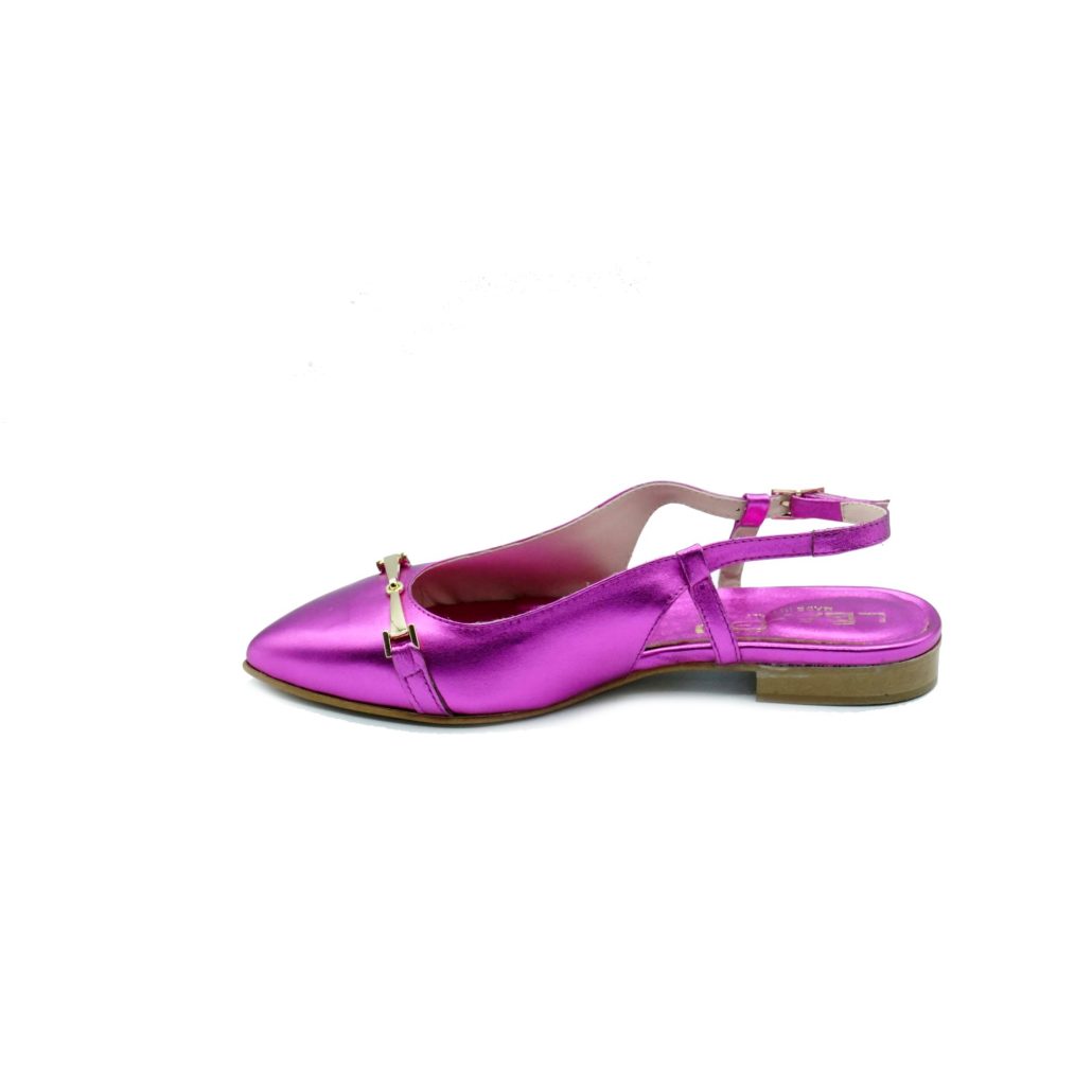 Lea Gu slingback in nappa laminata, accessorio frontale, tacco 10mm Soddisfazione Garantita