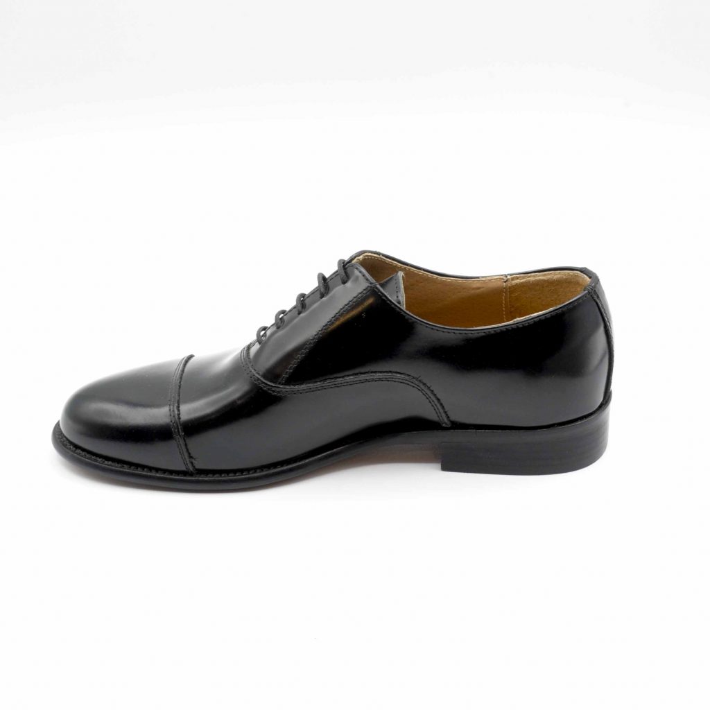 Lea Gu scarpa in vitello abrasivato con allacciatura frontale e taglio in punta, tacco 25 mm Offerta Pasqua