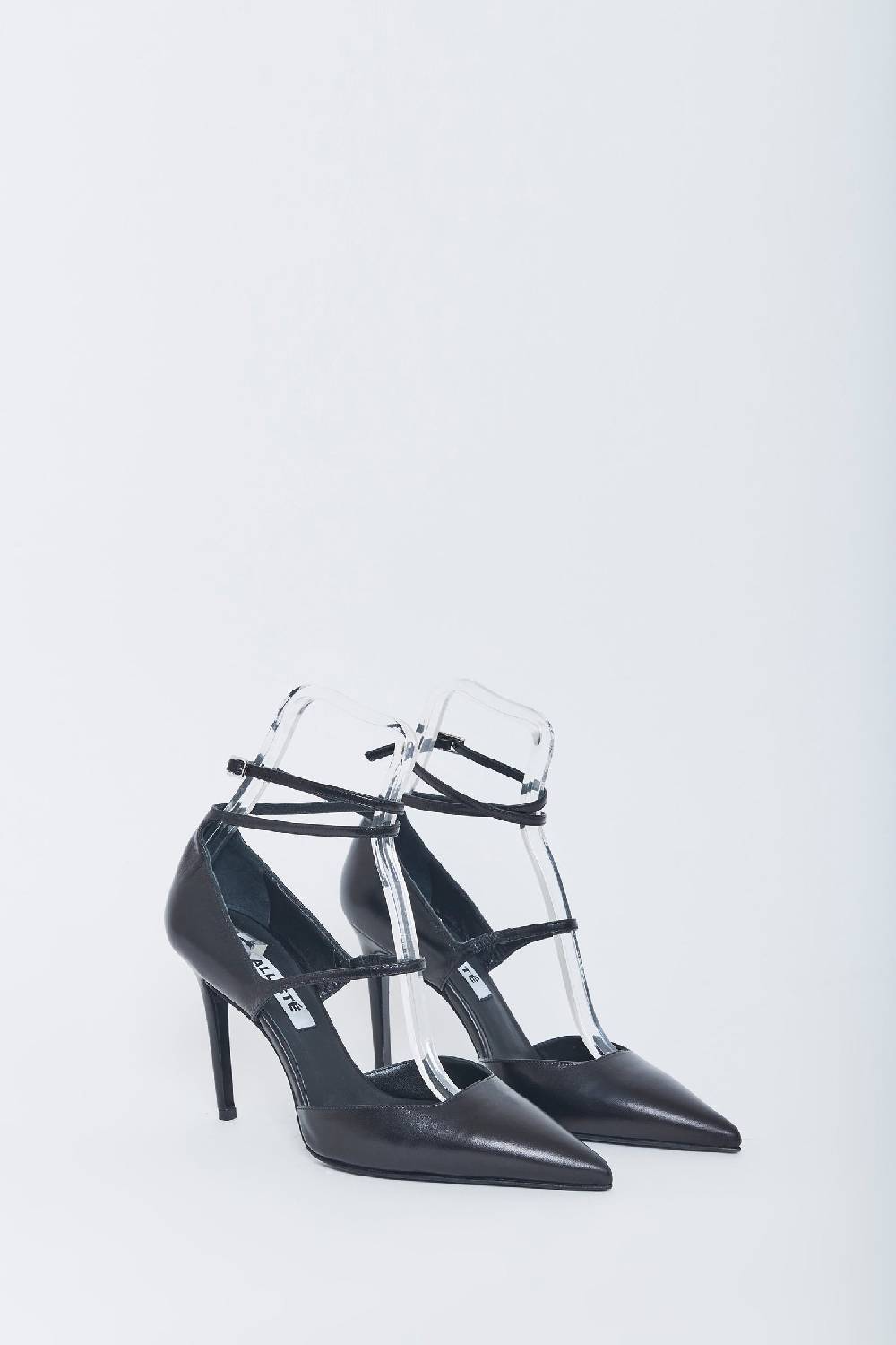 Kalliste K95 DÉCOLLETÉ BLACK Saldi