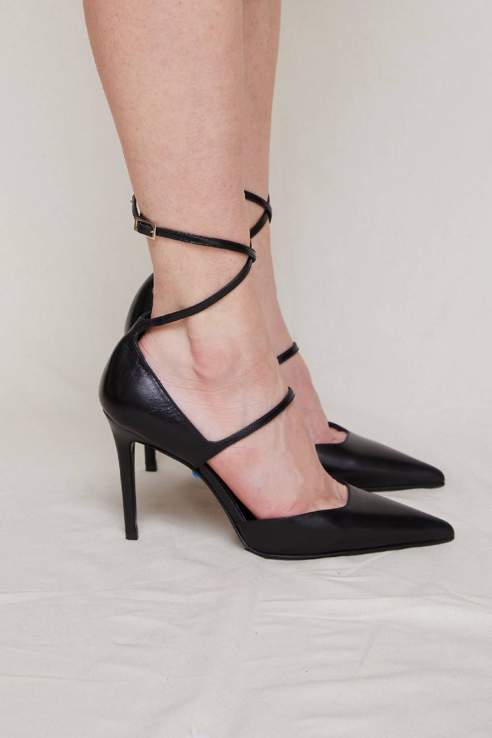 Kalliste K95 DÉCOLLETÉ BLACK Saldi