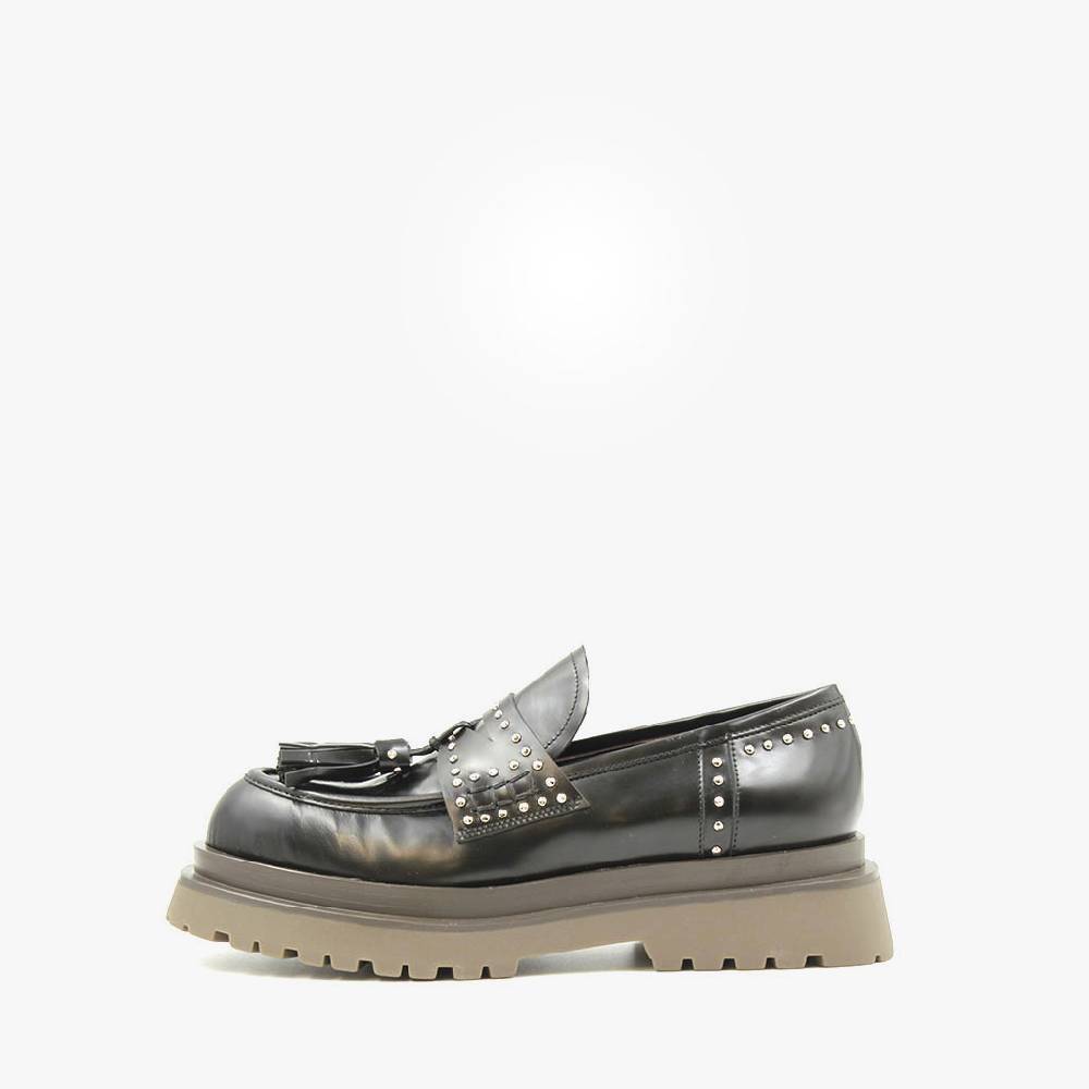﻿Laura Bellariva Mocassino lucido borchie Sconto