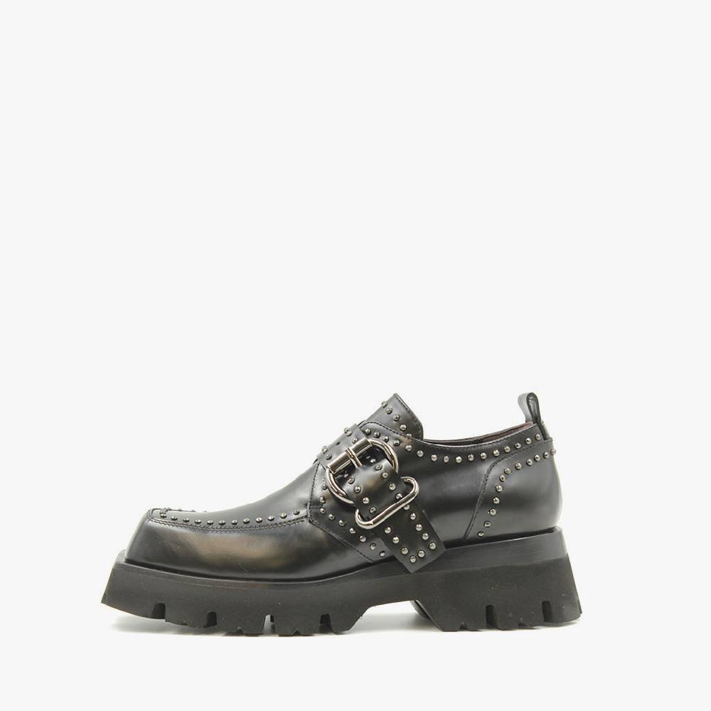 Laura Bellariva Scarpa old school con borchie In Vendita