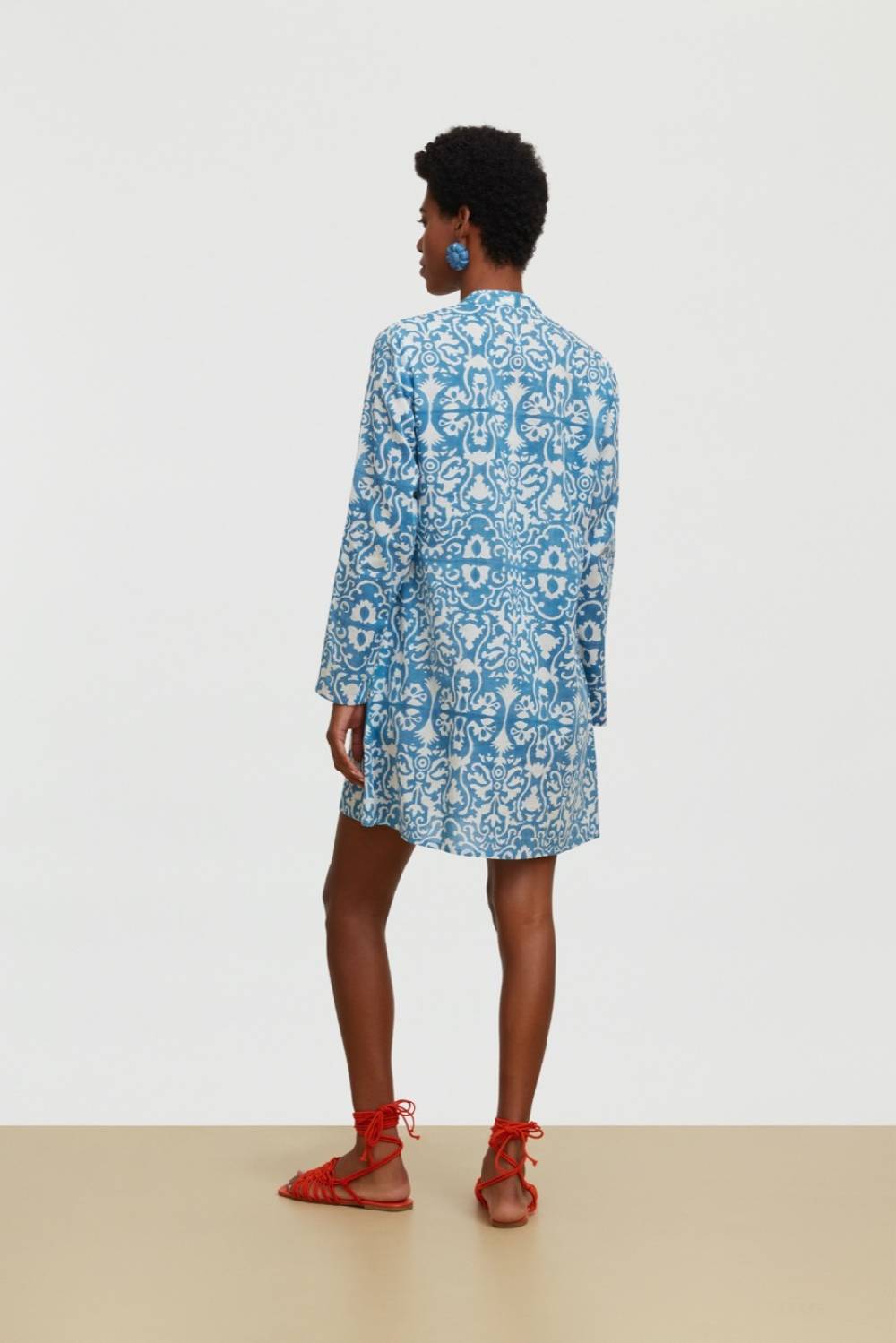Lisa Corti kurta corta damask design white blue Promozione temporanea