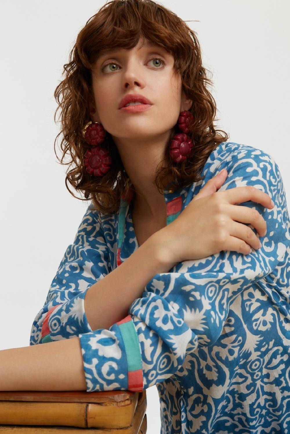 Lisa Corti kurta lunga damask design white blue Fino al 60% di sconto