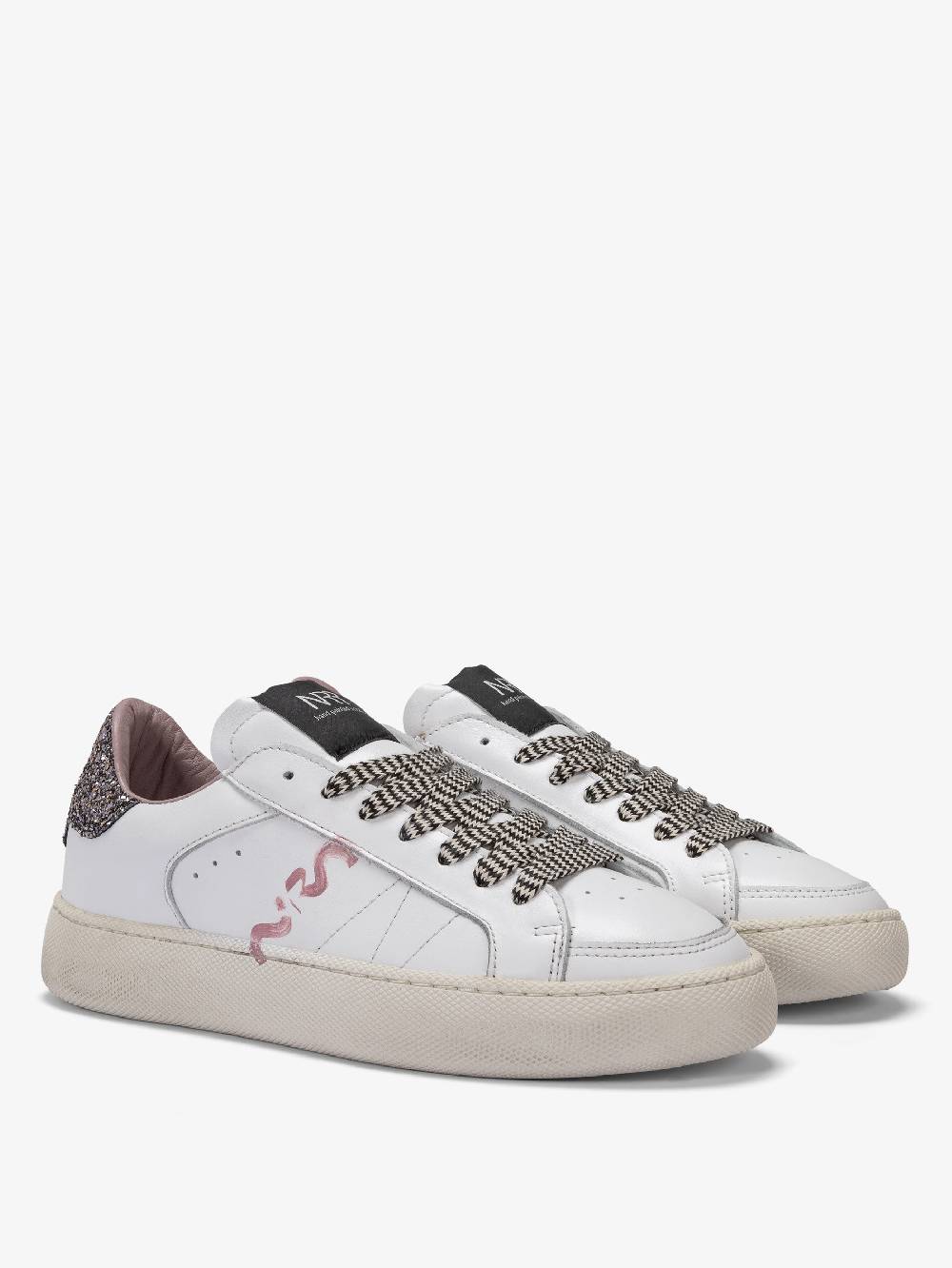 Nira Rubens BETA SHINE MOOVE-LOGO Offerte speciali