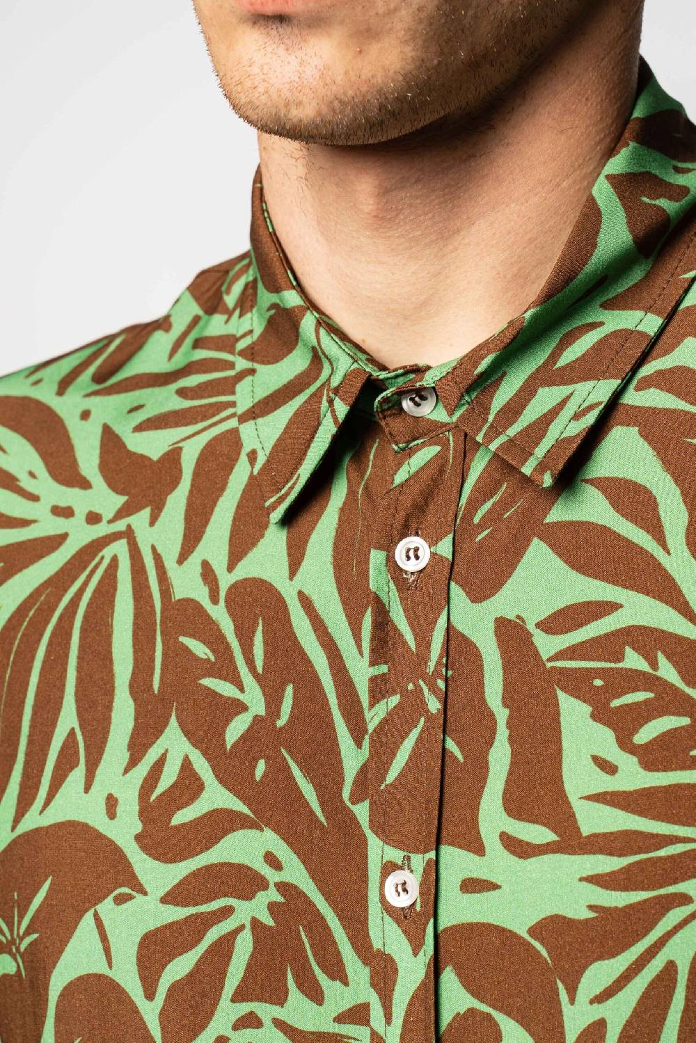 Officina 36 Camicia in viscosa stampata verde Saldi