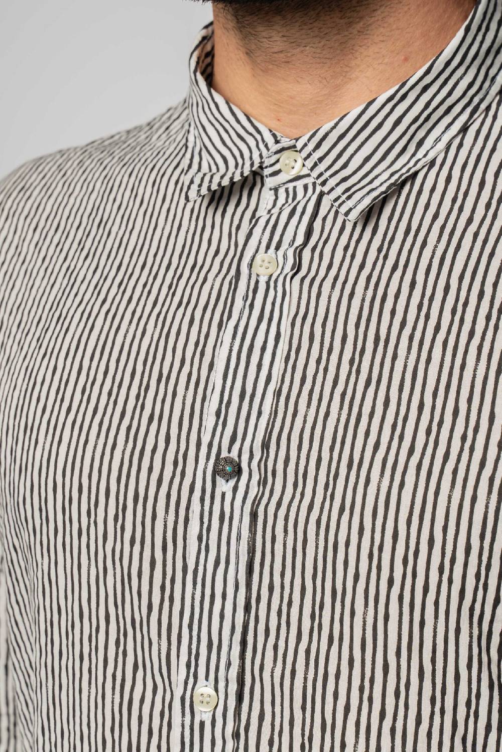 Officina 36 Camicia nera in popeline stampato Vendita Calda
