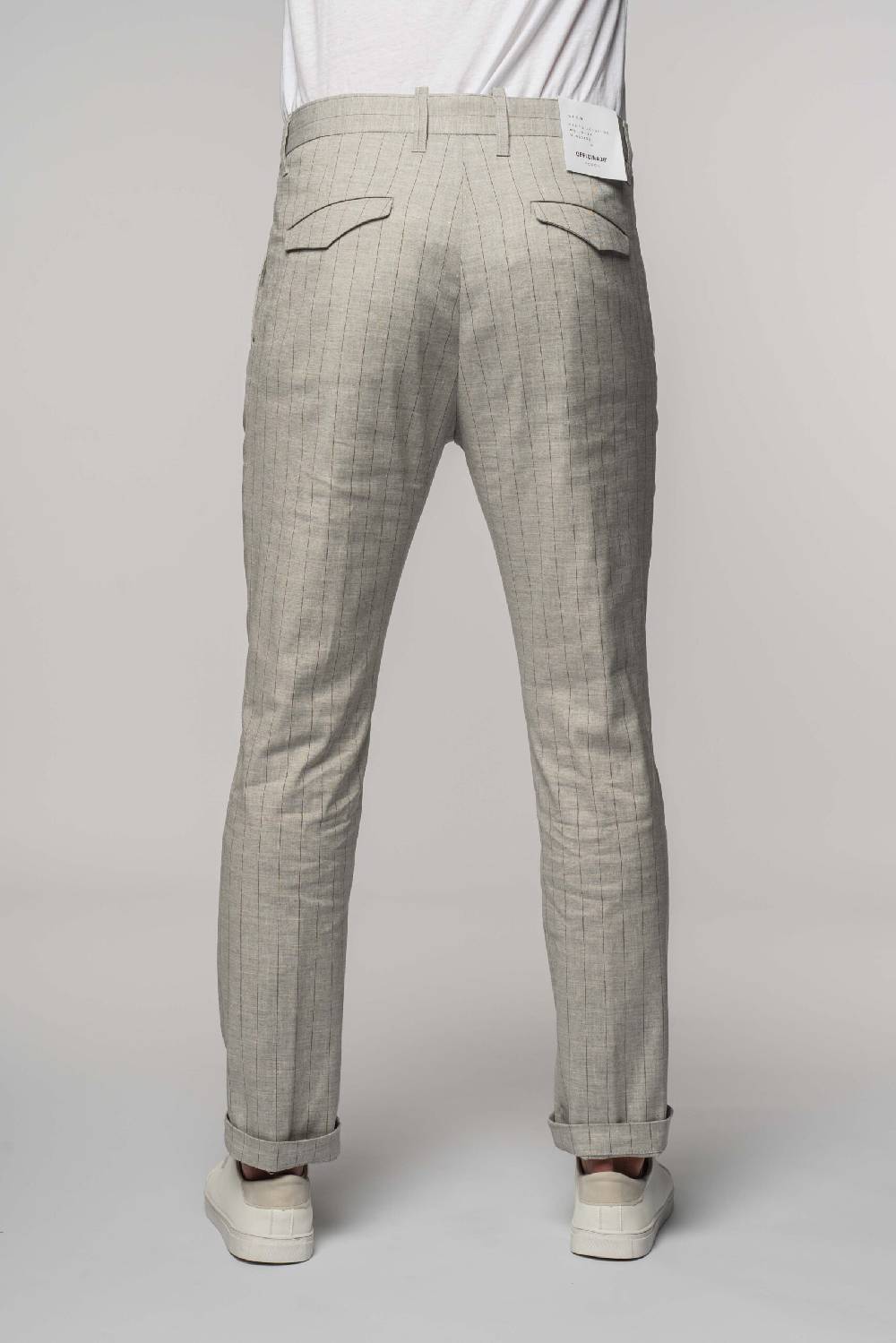 Officina 36 Pantaloni in tela gessata grigia Latest fashion