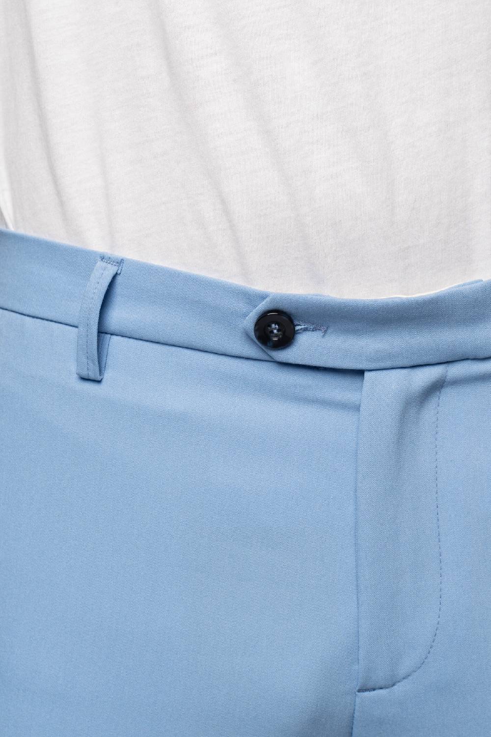 Officina 36 Pantaloni in tessuto tecnico color cielo Offerta temporanea