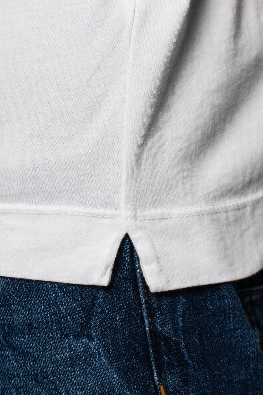 Officina 36 T-shirt bianca in jersey con taschino a contrasto Grandi sconti