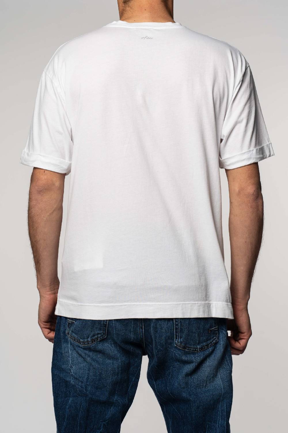 Officina 36 T-shirt bianca in jersey con taschino a contrasto Grandi sconti
