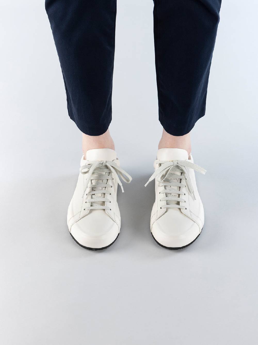 Officine Creative EASY 101 Sneakers Basse in Pelle Nera Hotsell