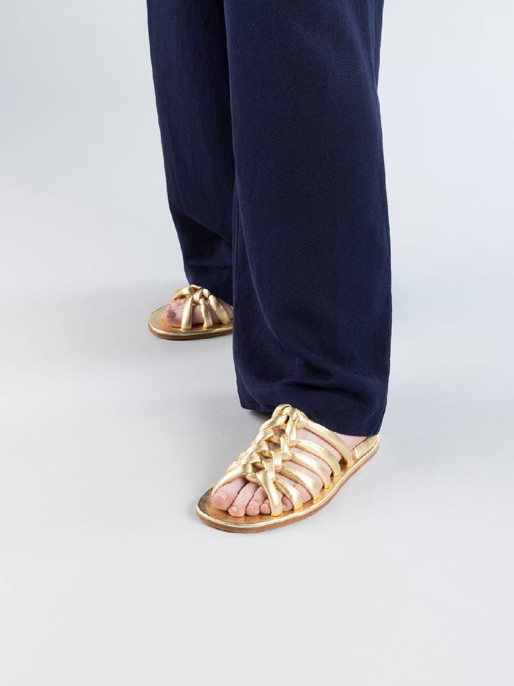 Officine Creative CYBILLE 016 Sandali Slide in Pelle Oro Online