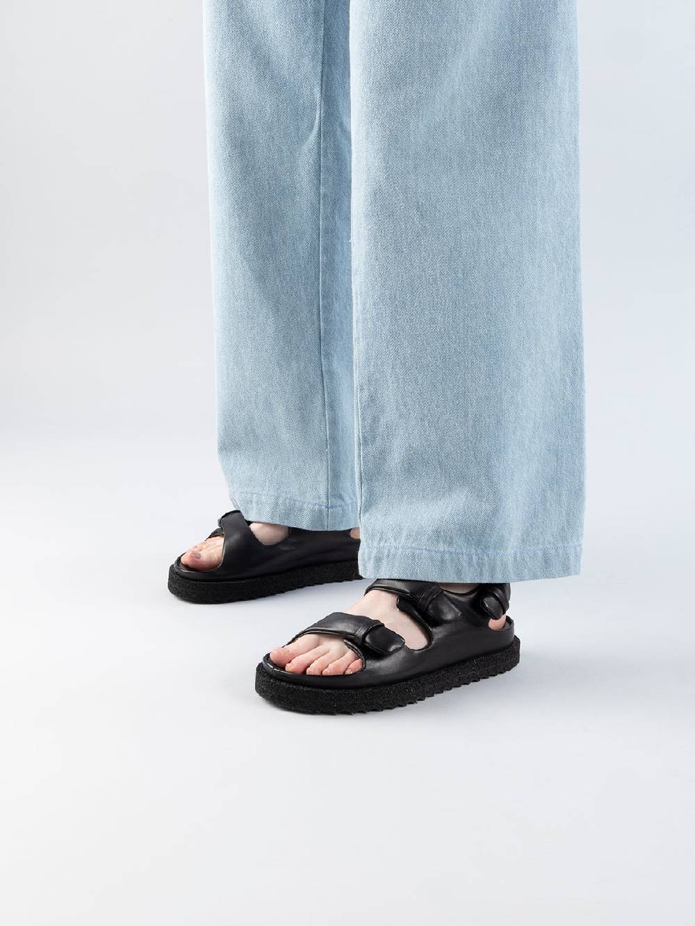Officine Creative SANDS 102 Sandali Sling Back in Pelle Nera Offerta