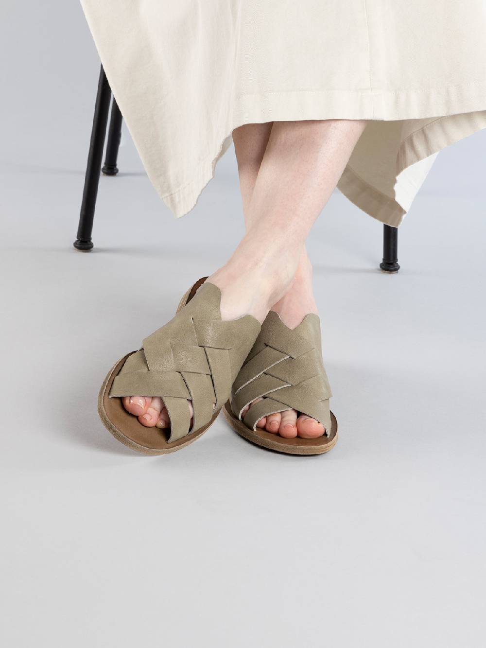 Officine Creative ITACA 049 Sandali Slide in Pelle Verde Saldi