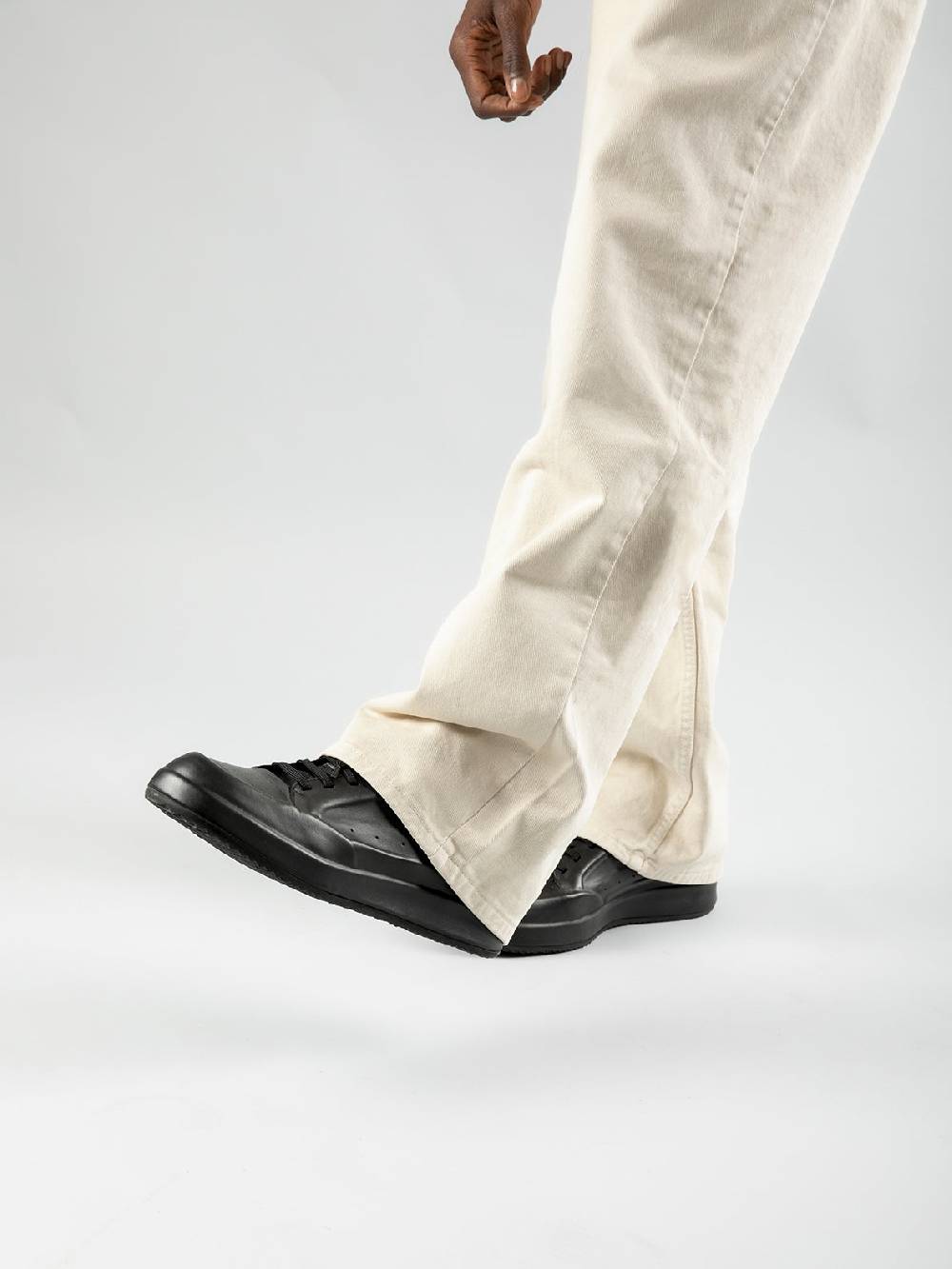 Officine Creative ACE 016 Sneakers in Pelle Nera Offerta Anniversario