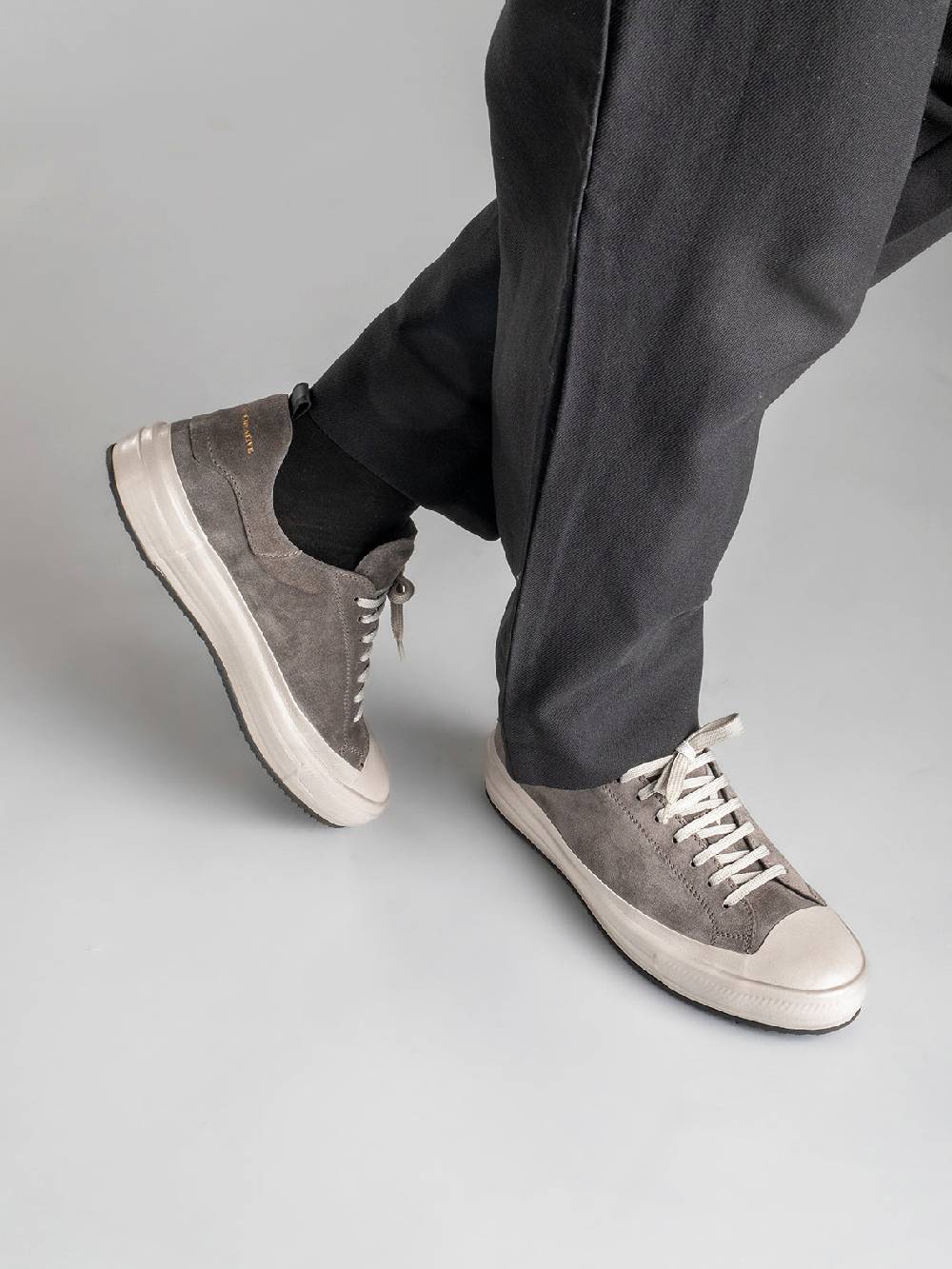 Officine Creative MES 009 Sneakers in Pelle Scamosciata Grigia Rilascio limitato