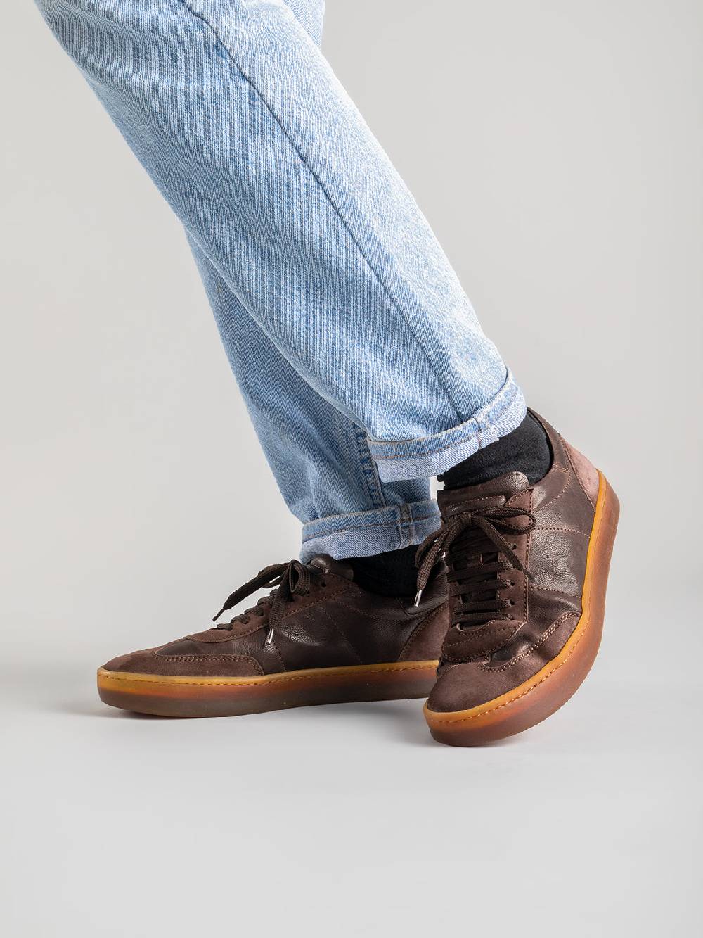 Officine Creative KOMBINED 001 Sneakers in Pelle Nera con Suola in Lattice Solo un giorno rimasto