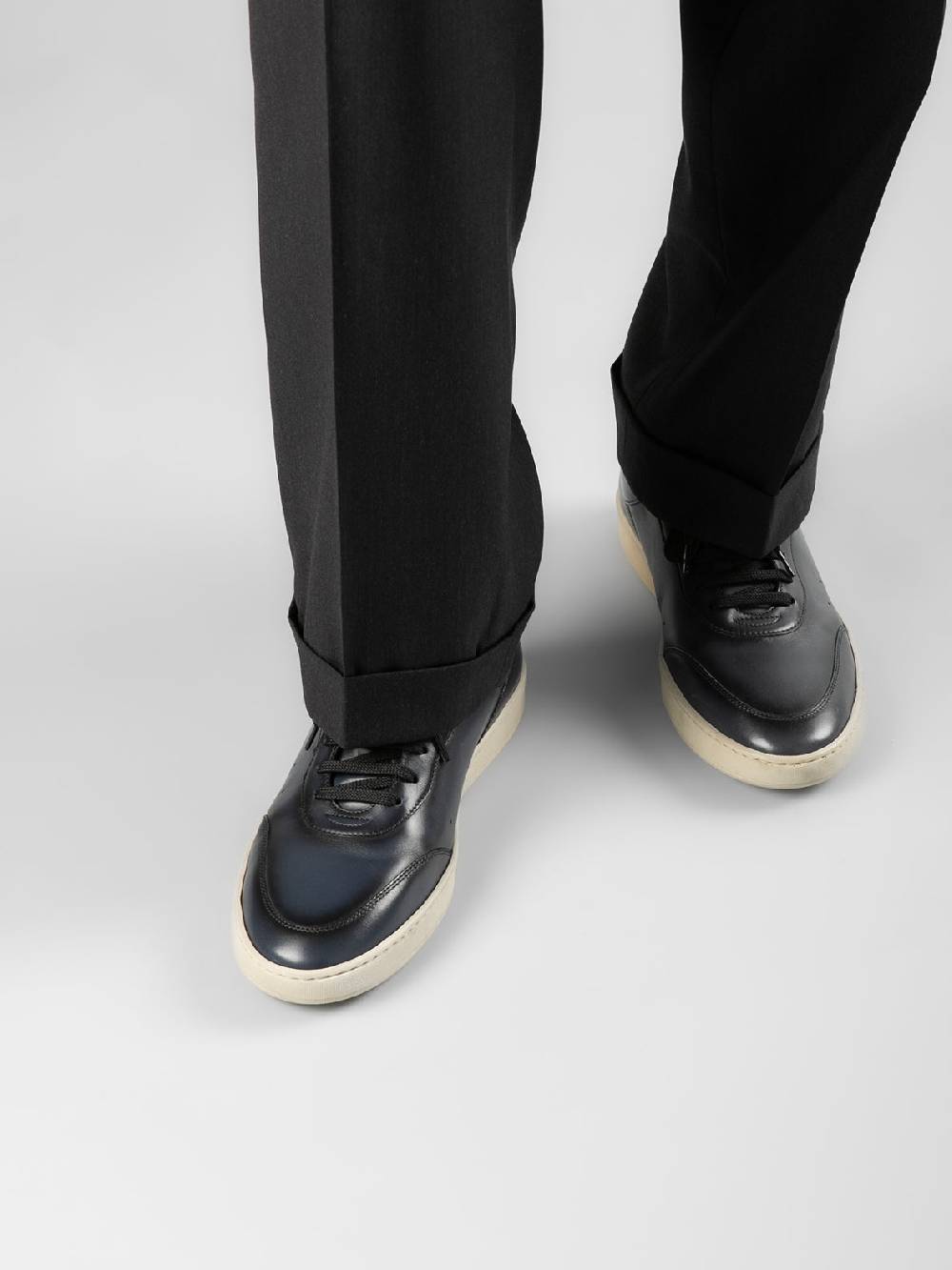 Officine Creative KRIS LUX 001 Sneakers in Pelle Marrone Outlet