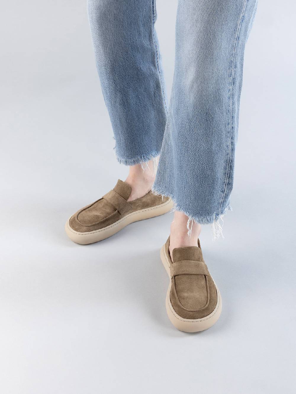 Officine Creative DINGHY 101 Sneakers Basse in Pelle Scamosciata Tortora Sconto di tempo limitato