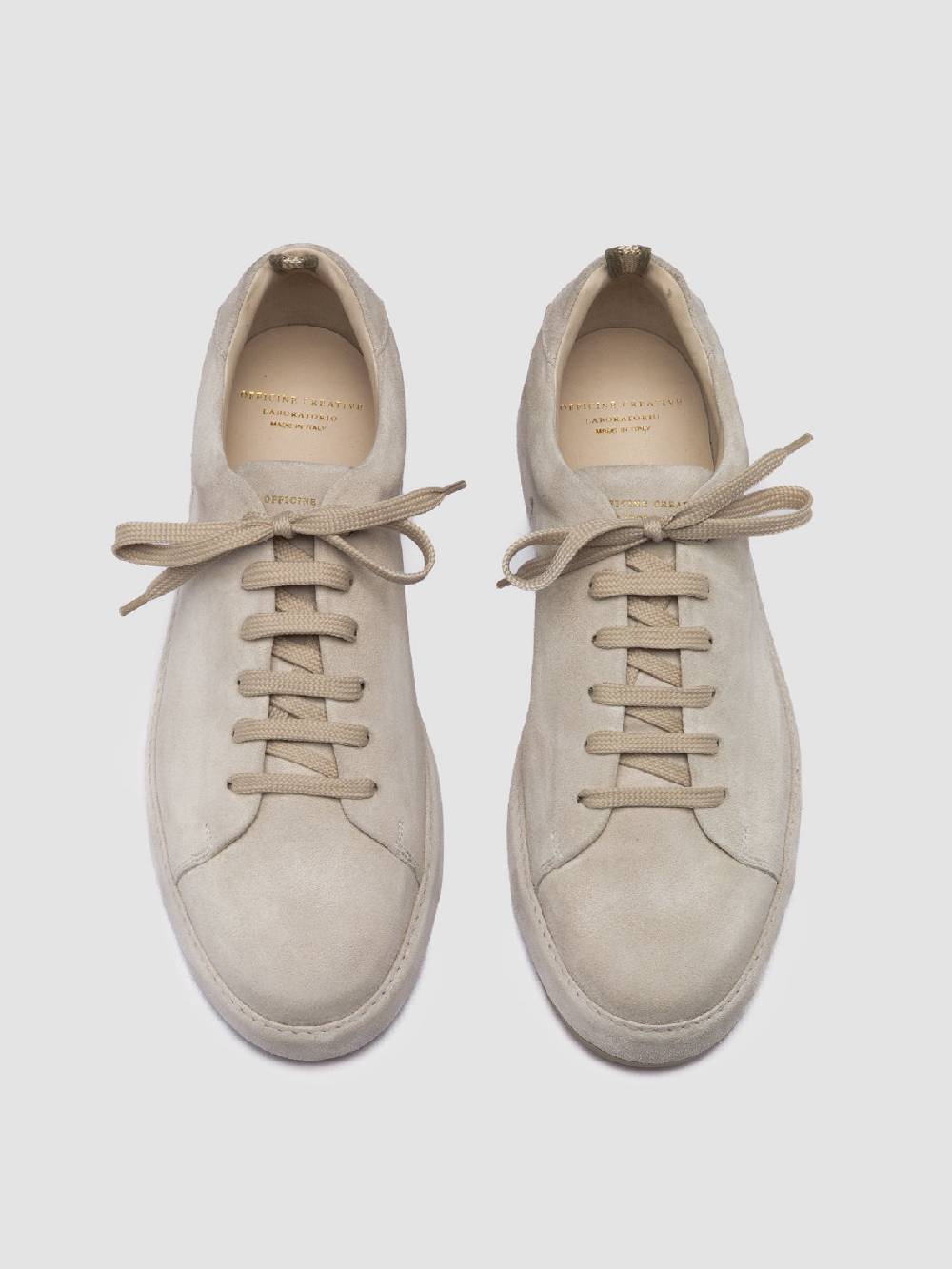 Officine Creative COVERED 001 Sneakers Basse in Pelle Scamosciata Grigia Offerte stagionali