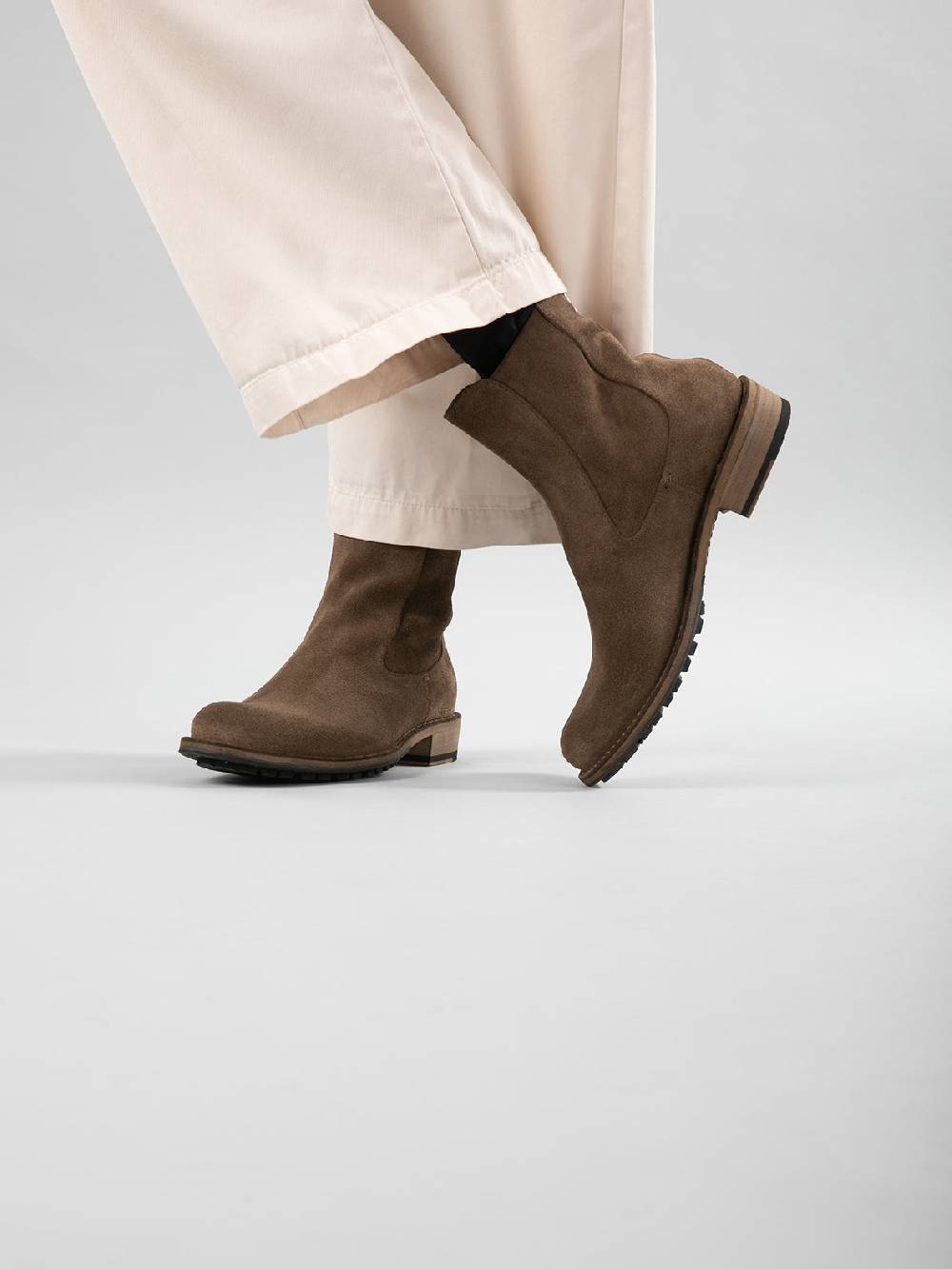 Officine Creative LEGRAND 229 Stivali Zip in Camoscio Marrone Cyber Monday