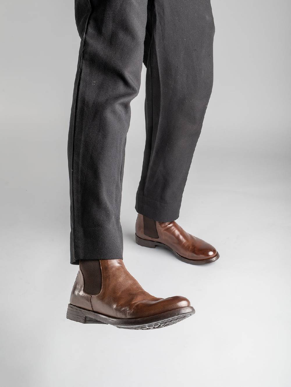 Officine Creative HIVE 007 Stivaletti Chelsea in Pelle Nera Latest stili