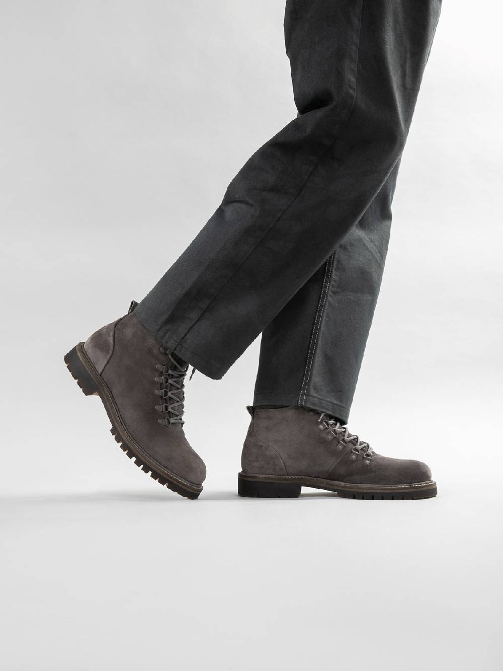Officine Creative BOSS 006 Stivali Stringati in Camoscio Grigio Fino al 55% di sconto