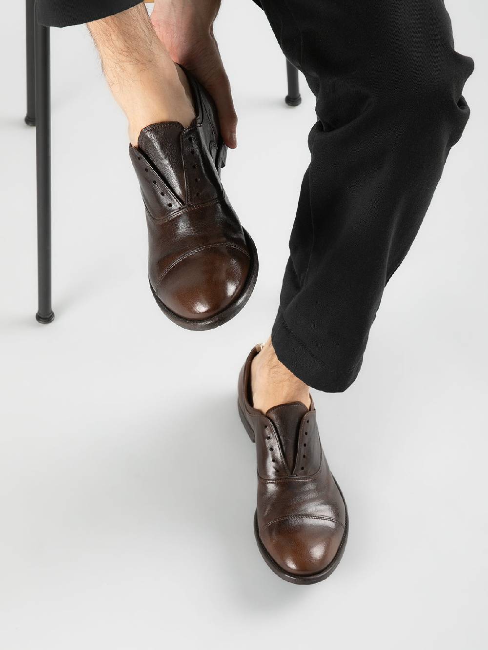 Officine Creative ARC 501 Oxford in Pelle Nera Hotsell