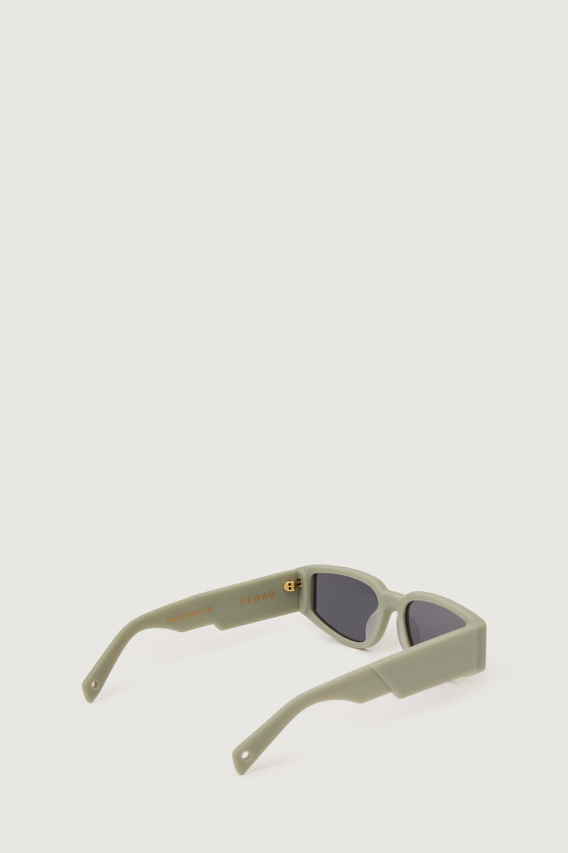 Paura VEGAS SUNGLASSES SAGE/GREY LENS Sostegno trimestrale