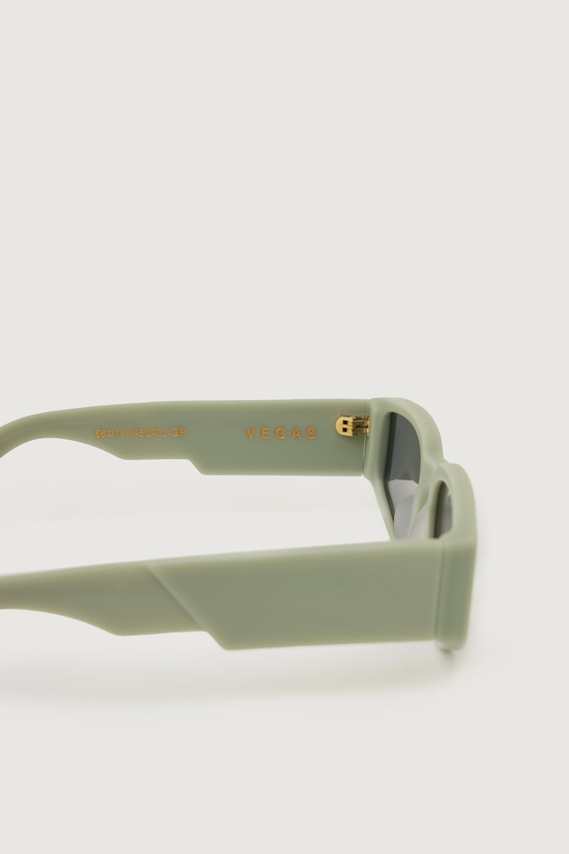 Paura VEGAS SUNGLASSES SAGE/GREY LENS Sostegno trimestrale