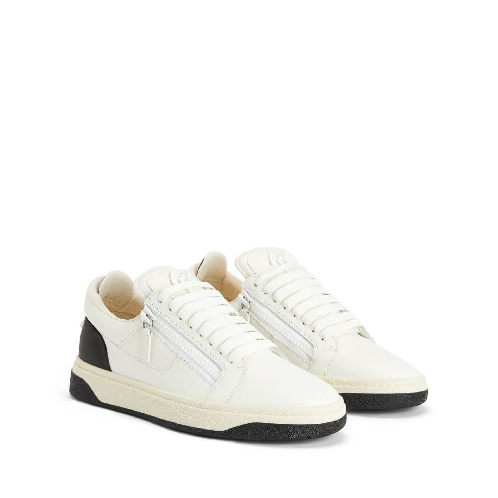 GIUSEPPE ZANOTTI DESIGN  Sneakers Basse Uomo Giuseppe Zanotti in Pelle Bianca Vendite Flash