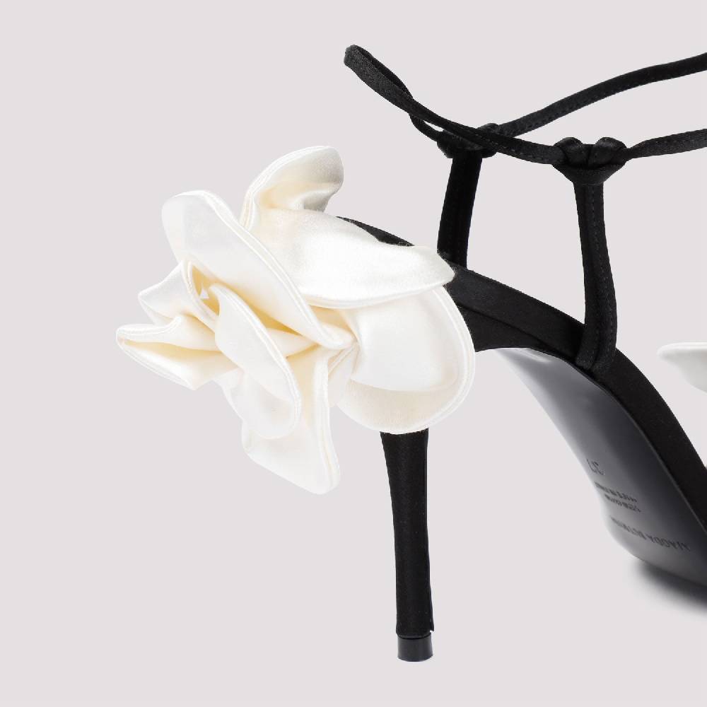 MAGDA BUTRYM  Sandali Stiletto Magda Butrym in Raso Nero con Applicazioni Floreali In Saldo