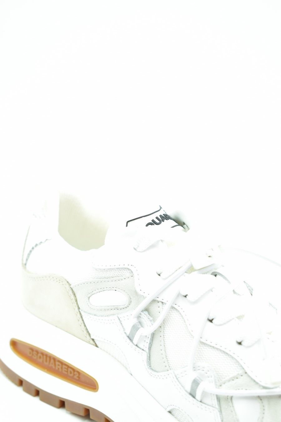 DSQUARED2  Sneakers Donna DSQUARED2 in Pelle Bianca Offerta Pasqua