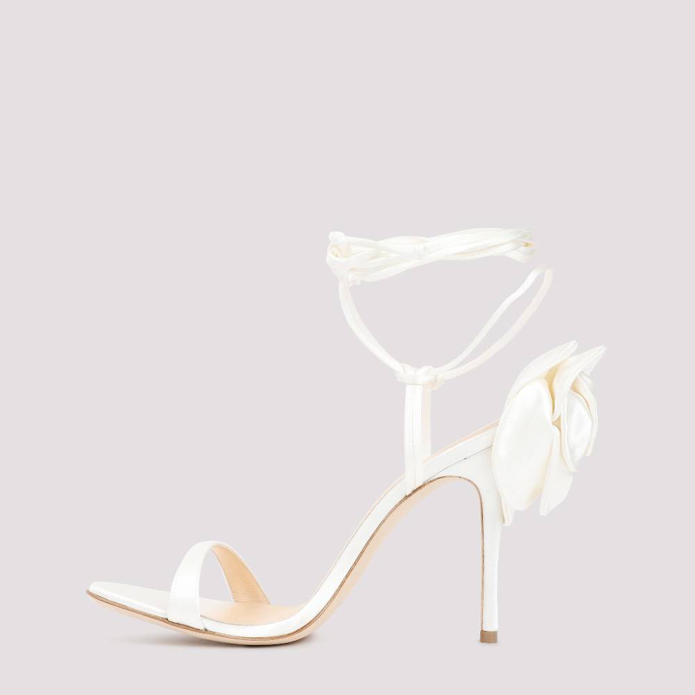 MAGDA BUTRYM  Décolleté Avorio Magda Butrym in Misto Seta con Tacco Stiletto Fino al 60% di sconto