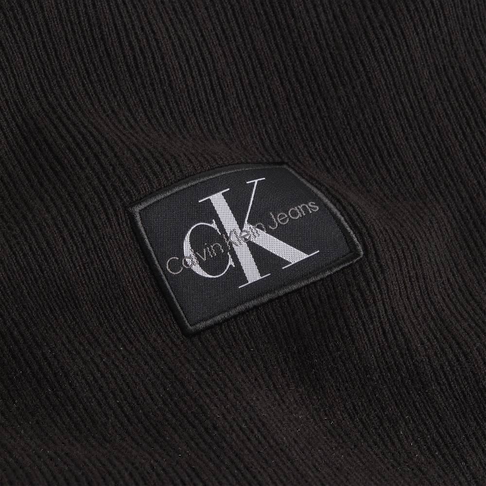CALVIN KLEIN  T-Shirt Nera Aderente Calvin Klein Sconto di tempo limitato
