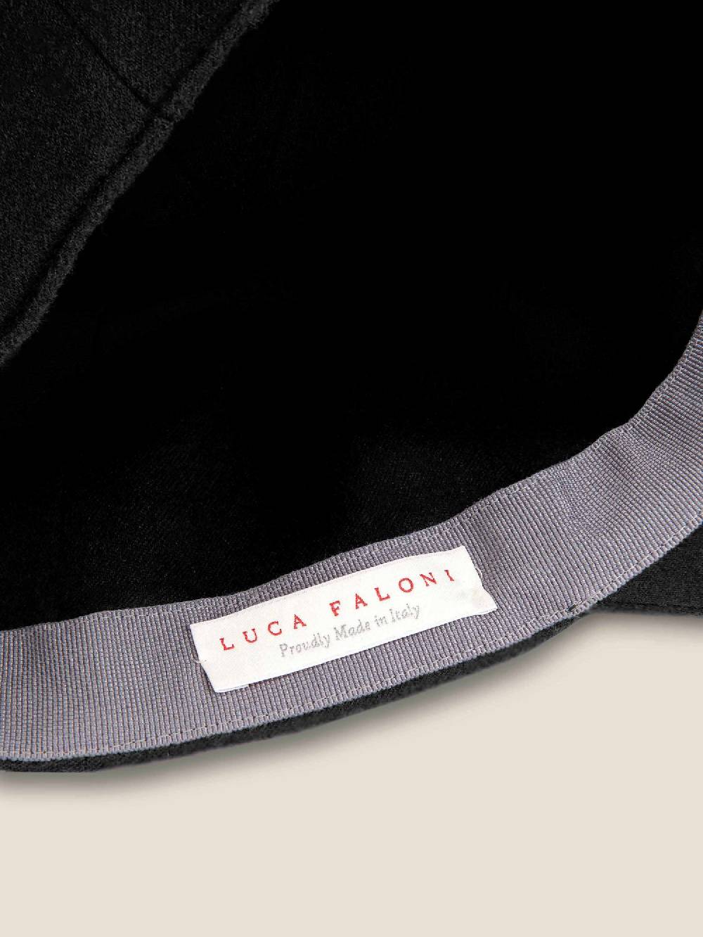 Luca Faloni Cappellino da baseballCashmere Discount Store per i nuovi prodotti