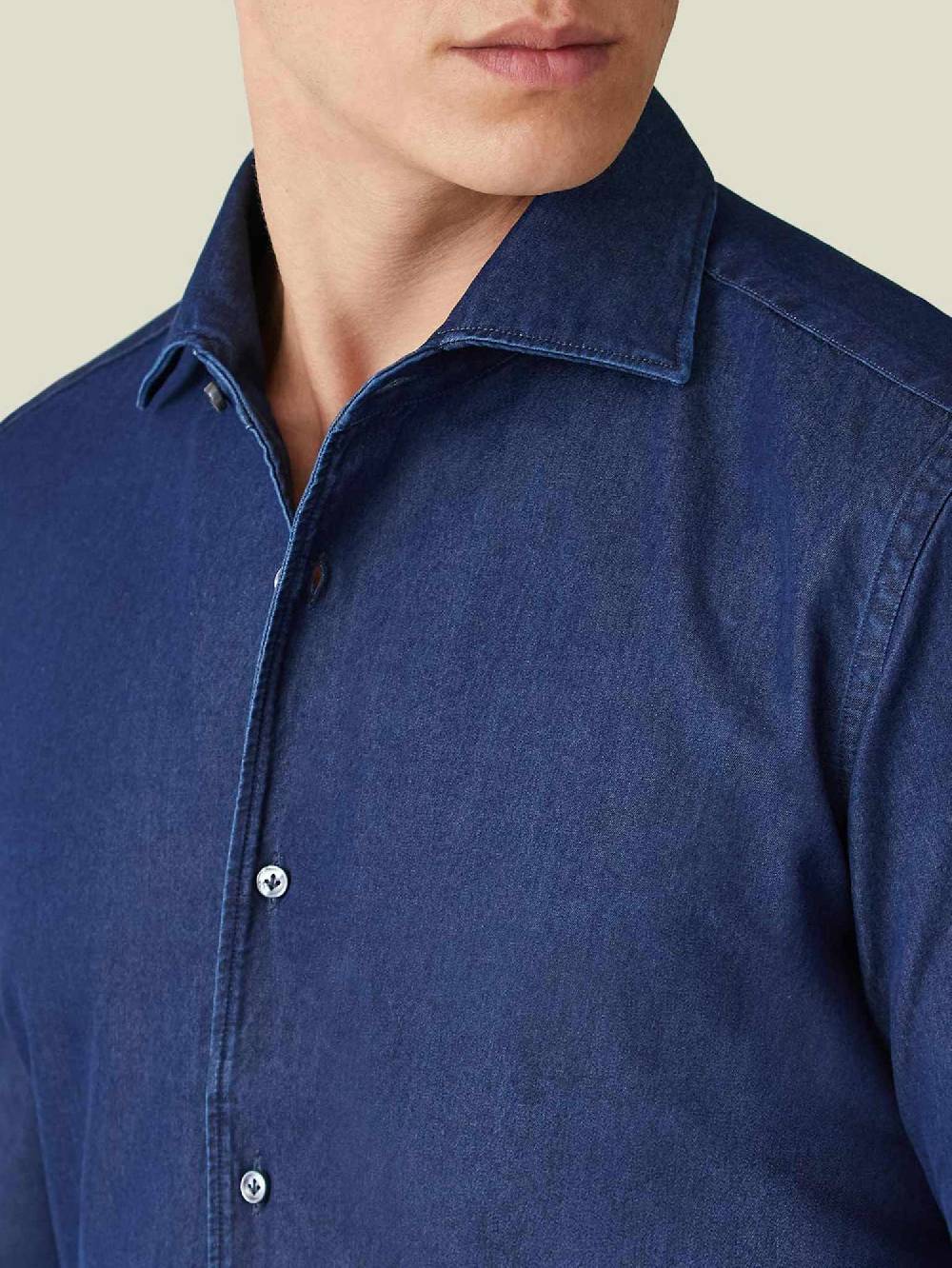 Luca Faloni camicia classicaDenim Latest stili