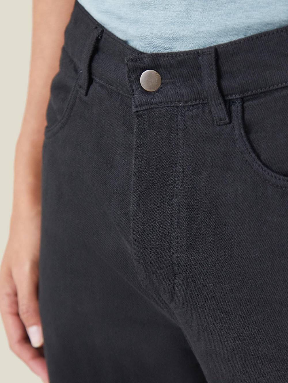 Luca Faloni JeansDenim 50% di sconto per tempo limitato
