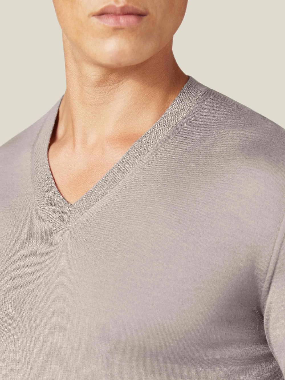 Luca Faloni Scollo a VSeta-Cashmere Offerte esclusive