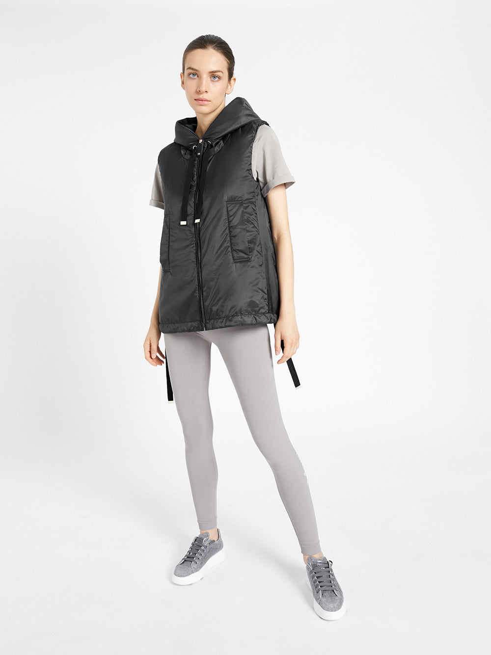 Max Mara Waterproof technical canvas vest ACQUISTA ORA