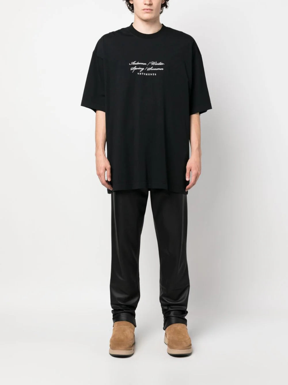 VETEMENTS 4 seasons logo t-shirt Black Friday Prezzi