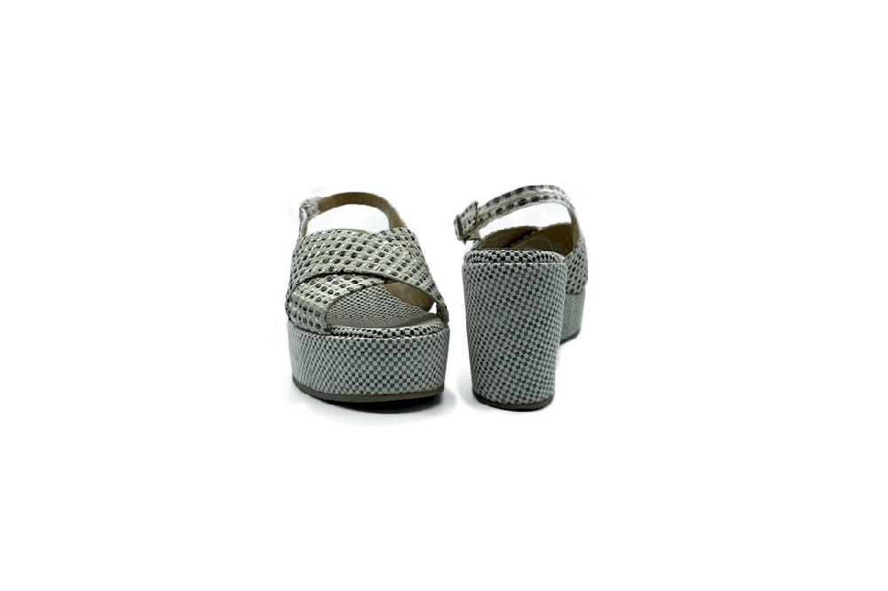 Rose'S Roses Randy Grey 2025