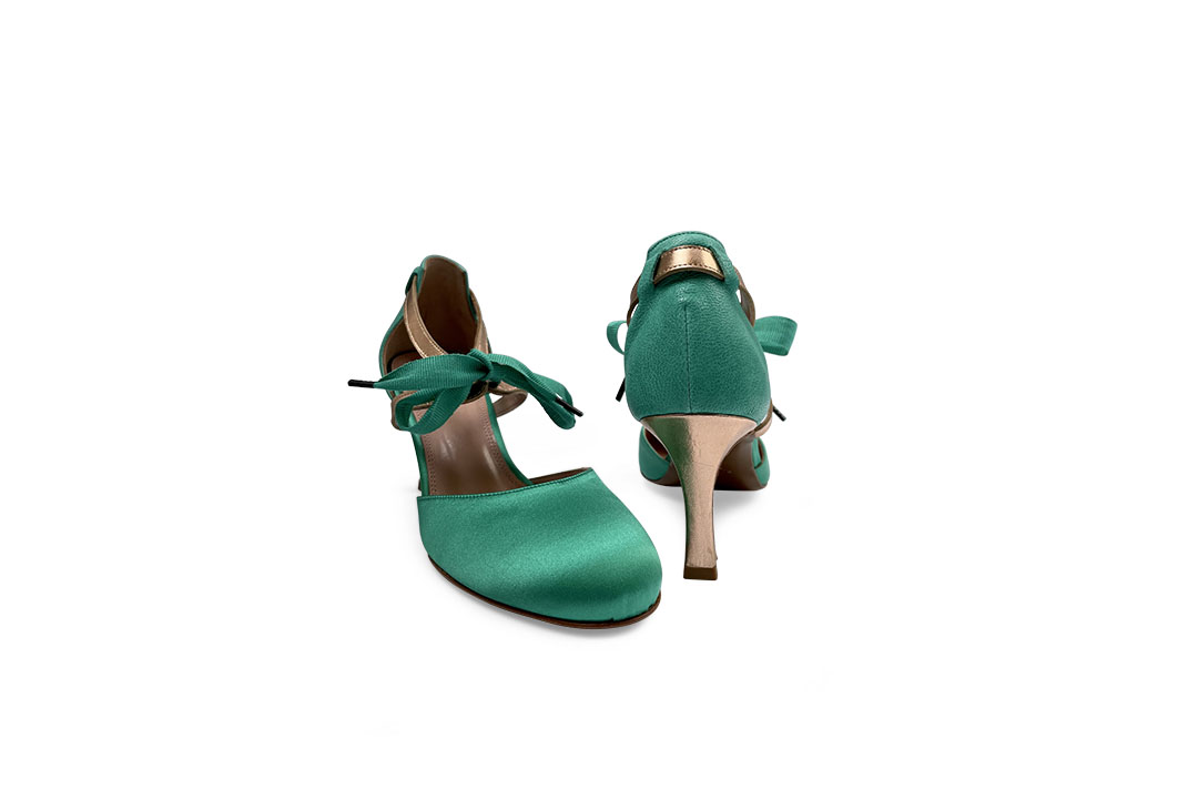 Rose'S Roses Carmen Emerald Affare Del Giorno