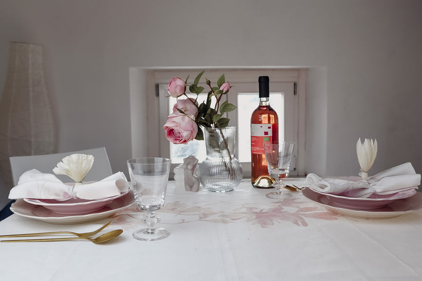 Sans Tabù Runner in lino grezzo ricamato & 2 tovaglioli - Peach Blossom Convenienza